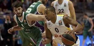 Fenerbahçe İspanya'da üçlü çekti