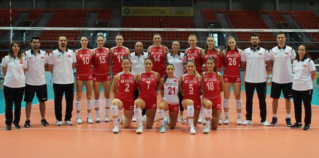 voleybol milli takimimiz finalde
