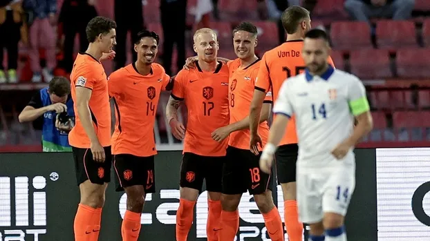 Hollanda, Sırbistan'ı deplasmanda 2-1 mağlup etti