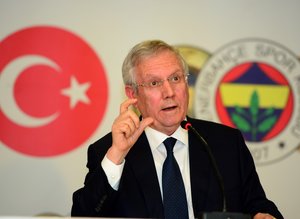 Fenerbahçe Kulübü Başkanı Aziz Yıldırım müjdeyi verdi!