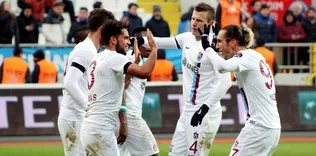Mas’tan altın değerinde kafa golü