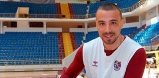 Alper yuvada kaldı, 2 takviye