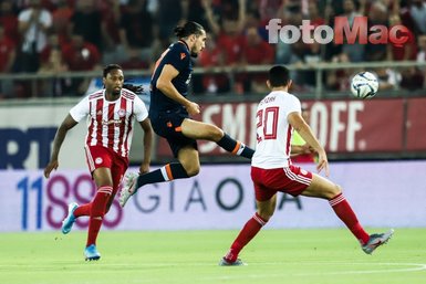 Olympiakos Başakşehir maçından kareler...