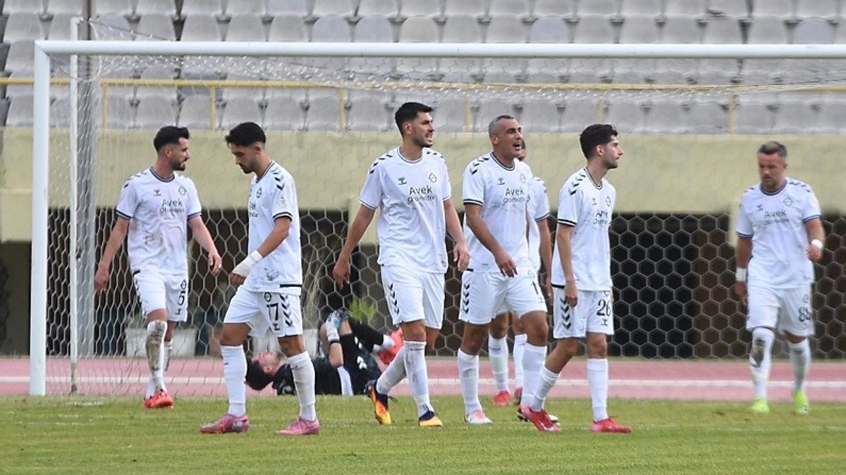 Altay rakiplerine duacı