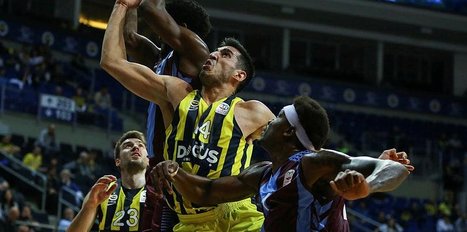 Fenerbahçe Doğuş farklı kazandı