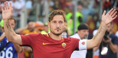 UEFA'dan Totti'ye ödül