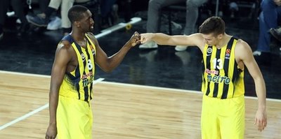 İki Fenerbahçeli isim 'Yılın 5'i'ne seçildi