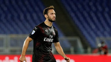 Milan Hakan Çalhanoğlu ile sözleşme uzatma kararı aldı!