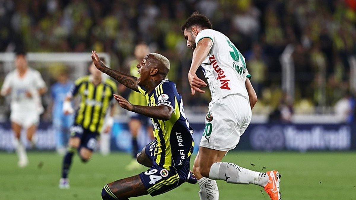 Fenerbahçe penaltı kazandı! İşte o pozisyon
