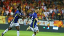 Emre ve Serdar sarı ışıkta!