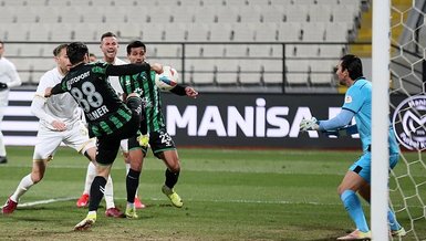 Caner, İstanbul maçında sahada