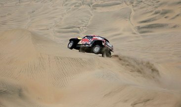 Peterhansel'den Dakar Rallisi'ne damga
