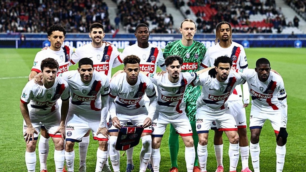 Ligue 1'de PSG şampiyonluk maçına çıkacak