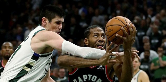 Bucks Doğu finalinde 2-0 öne geçti