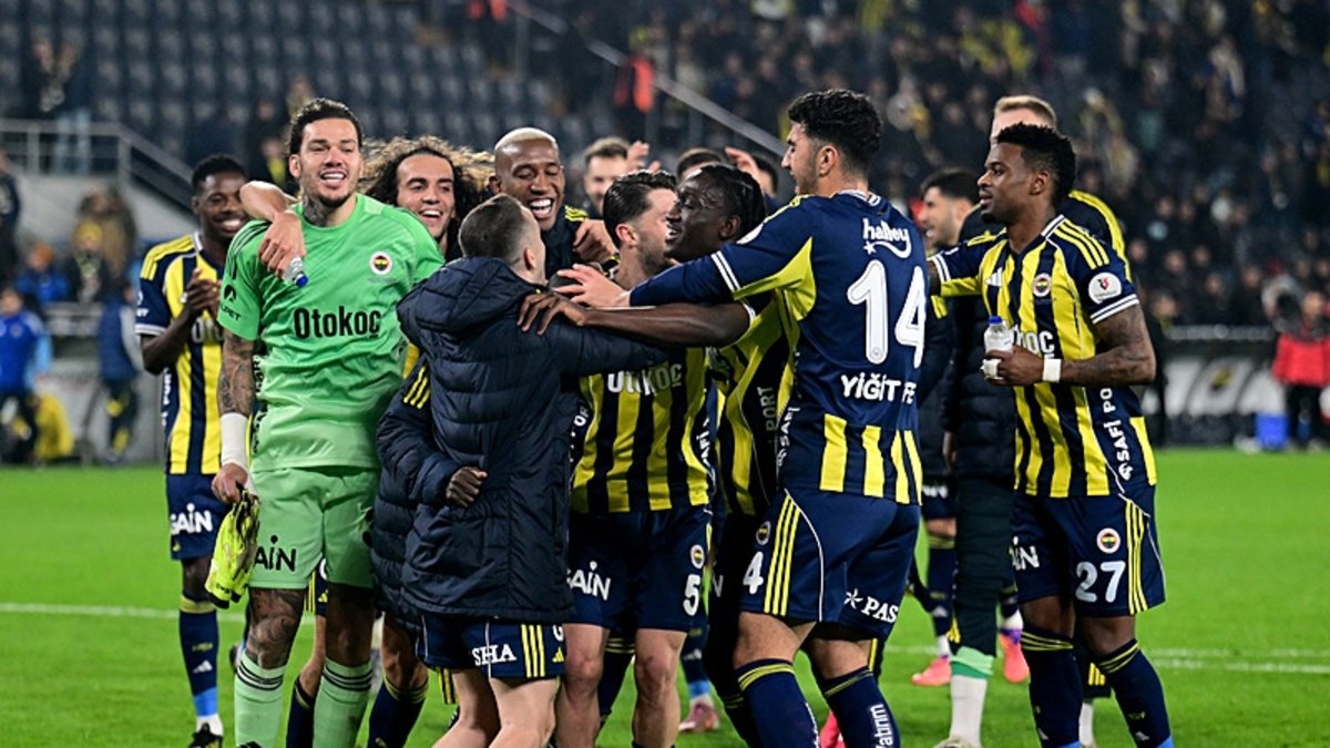 Spor yazarları Fenerbahçe-Natura Dünyası Gençlerbirliği maçını değerlendirdi