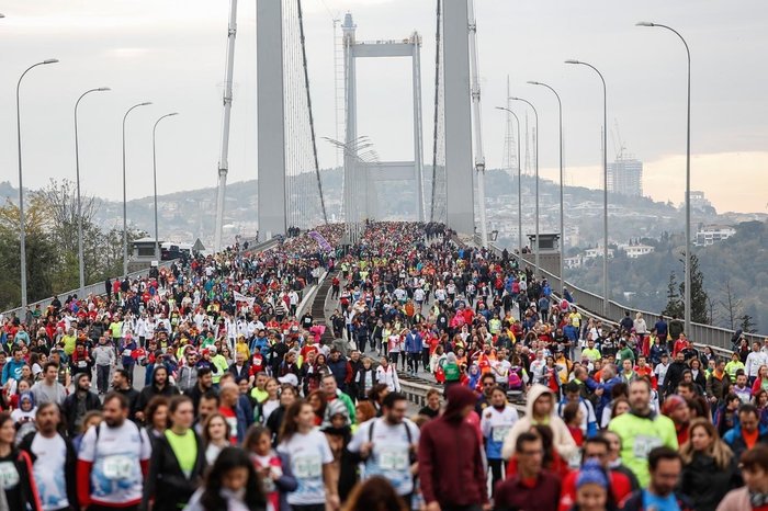 istanbul-6-kasim-kapali-yollar-istanbul-maratonu-nedeniyle-hangi-yollar-trafige-kapanacak-alternatif-guzergahl-1667715223867.jpeg