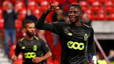 Beşiktaş Moussa Djenepo’nun peşinde!