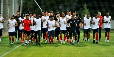 Antalyaspor'da yeni sezon hazırlıkları devam etti