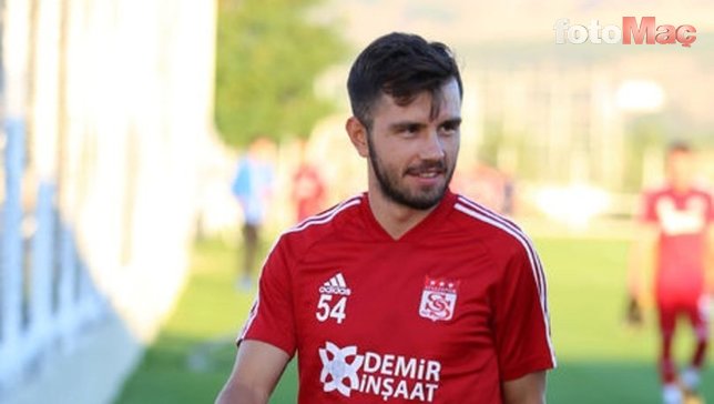 Transfer haberi: Galatasaray Fenerbahçe'den rövanşı aldı! 4 yıllık imza