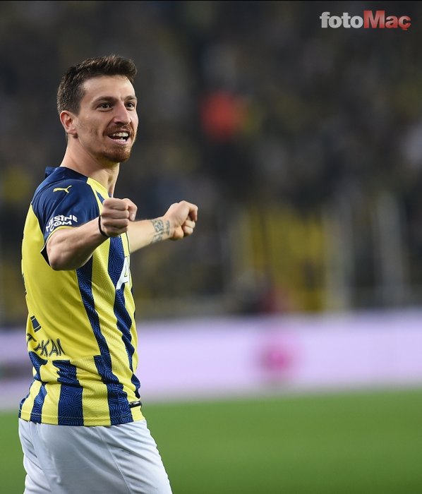 Fenerbahçeli Mert Hakan Yandaş'a transfer teklifi! UEFA finalisti Glasgow Rangers...