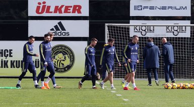 Fenerbahçe, Aytemiz Alanyaspor maçı hazırlıklarına başladı