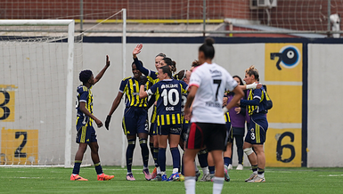 Derbide kazanan Fenerbahçe ArsaVev!