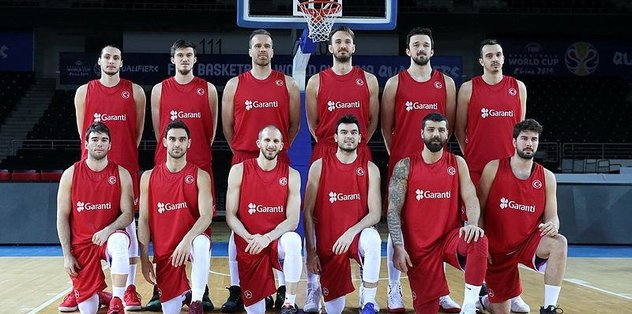 A Milli Erkek Basketbol Takımı basın mensuplarıyla bir araya geldi