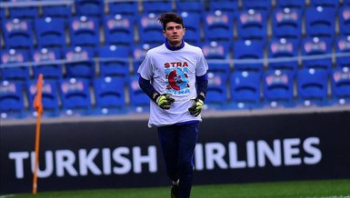 Hiç forma giymediler