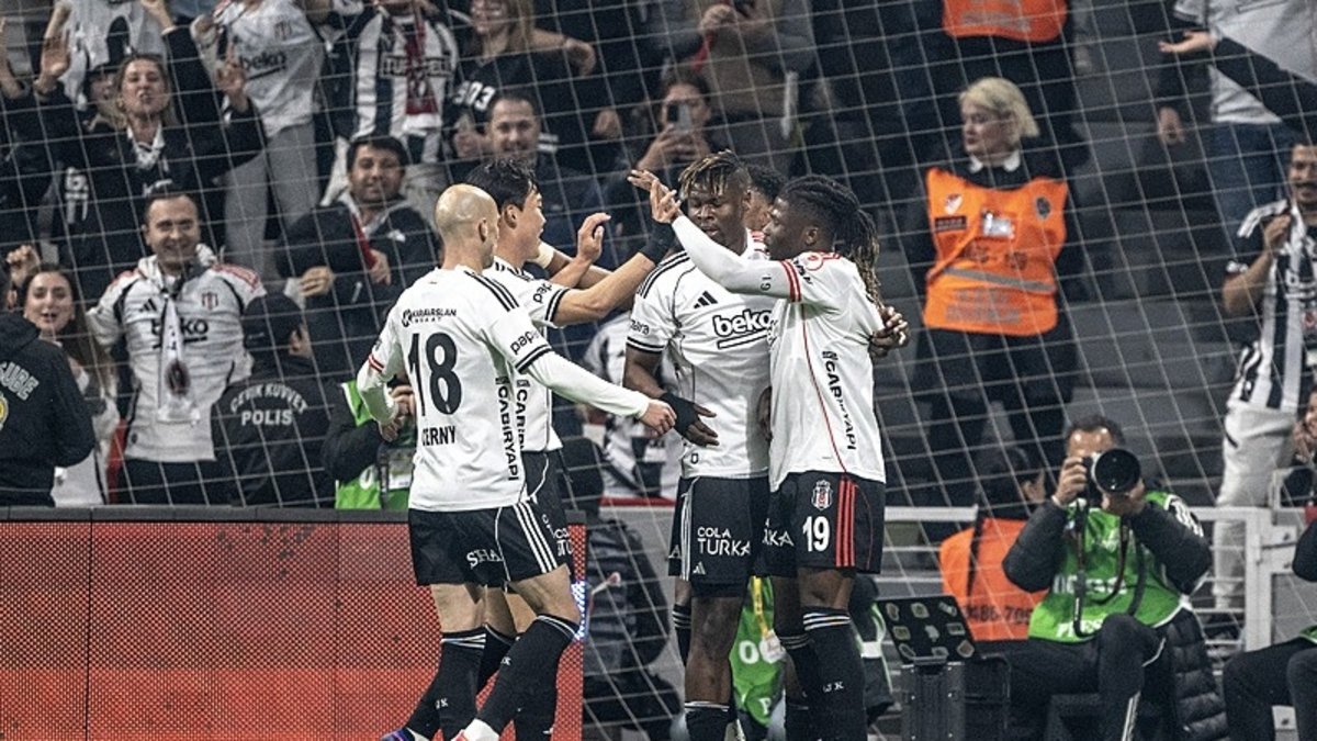 Beşiktaş Ziraat Türkiye Kupası'nda adını yarı finale yazdırdı!