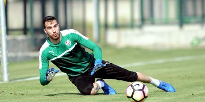 Bursaspor'un bankosu Harun Tekin oldu