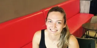 Nilüfer Belediyespor’a Özgenur’dan imza