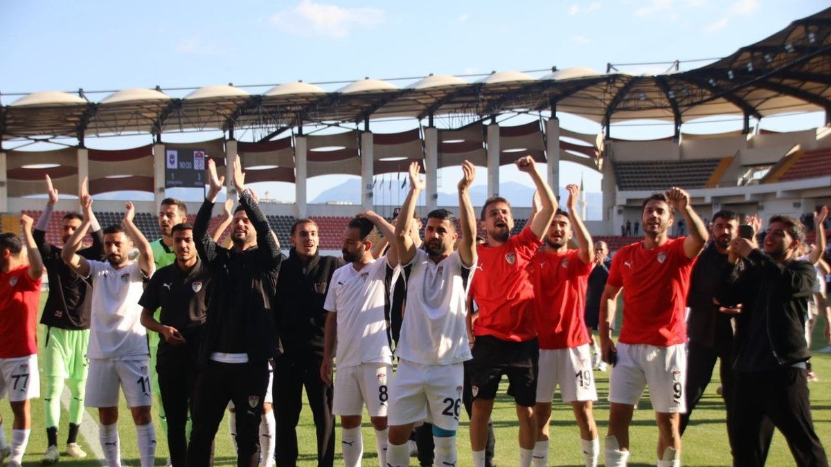 Manisaspor namağlup şampiyon! Manisaspor namağlup şampiyon!