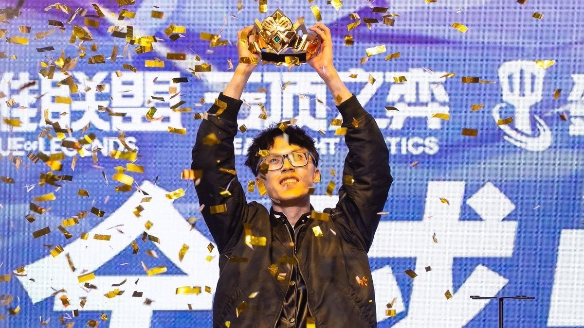 WithoutYou K.O. Kolezyumu şampiyonu oldu!