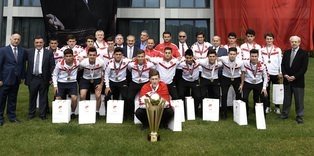 Dünya şampiyonundan TFF'ye ziyaret