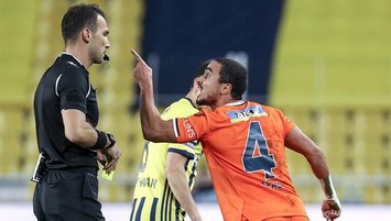 Başakşehir'de Rafael sahada