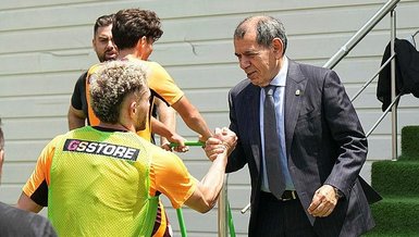 Galatasaray'da başkan Dursun Özbek antrenmanı ziyaret etti