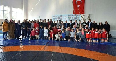 Şuhut’ta güreş turnuvası