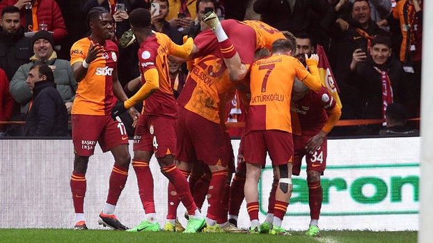 Lucas Torreira ve Derrick Köhn Galatasaray'da ilk golünü kaydetti!