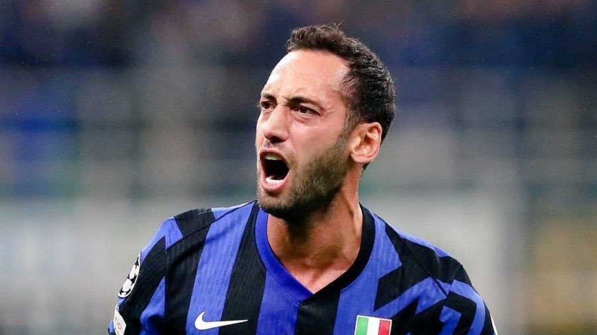 TRANSFER HABERİ - Hakan Çalhanoğlu'nun babası ateşi yaktı! Galatasaray... TRANSFER HABERİ - Hakan Çalhanoğlu'nun babası ateşi yaktı! Galatasaray...