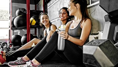 SPORDAN ÖNCE NE YENİR SPORDAN SONRA NE YENİR? İşte kasları geliştirecek besinler!