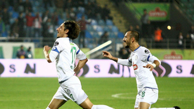 Timsah atağa kalktı