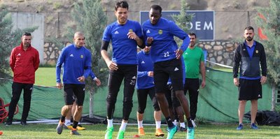 Yeni Malatyaspor Da Galatasaray Maci Alarmi Son Dakika Yeni Malatyaspor Haberleri Fotomac