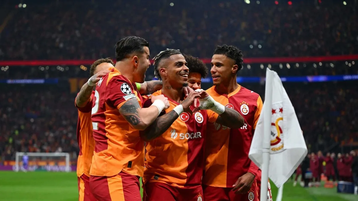 Galatasaray'da Sözleşmesi Yenilenen Yıldıza Ayrılık