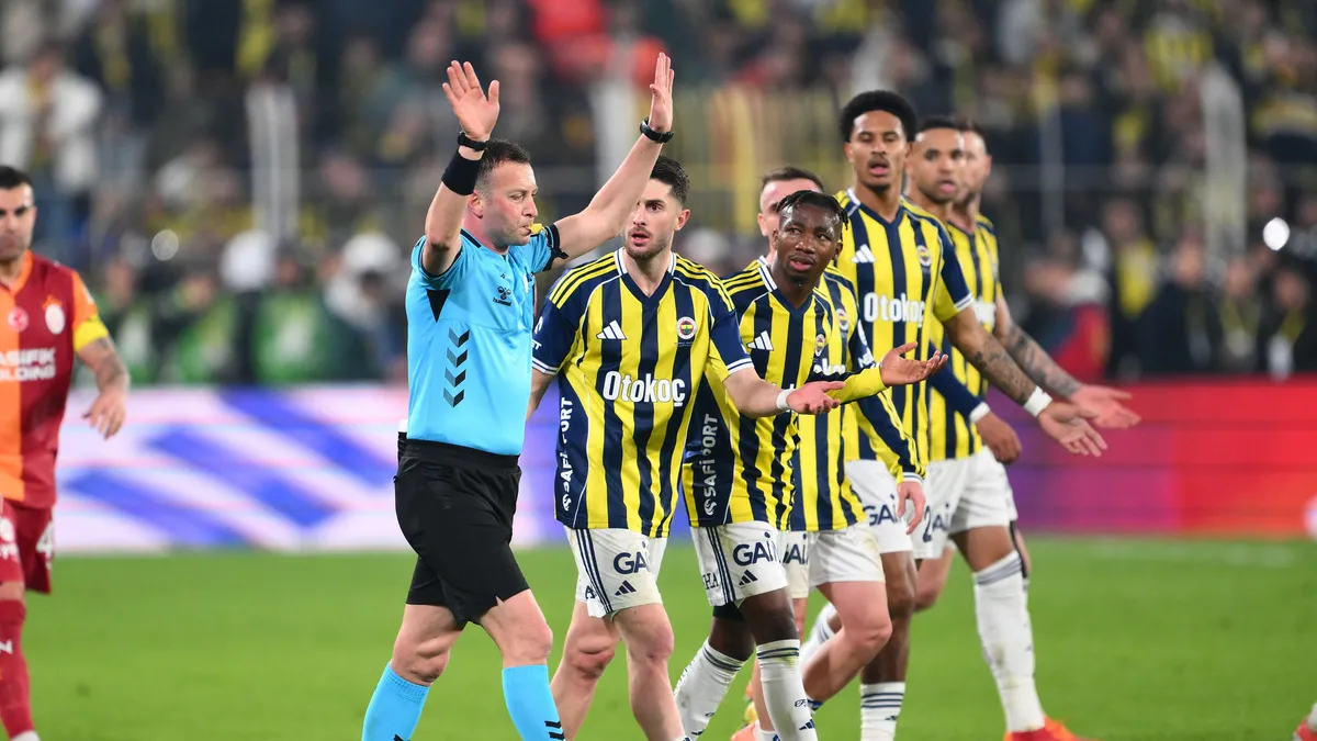 Ahmet Çakar'dan derbi sonrası Yasin Kol'a eleştiri: En az 3...