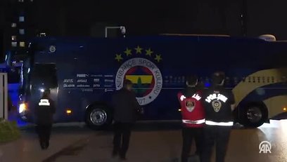 >F.Bahçe taraftarından protesto! 