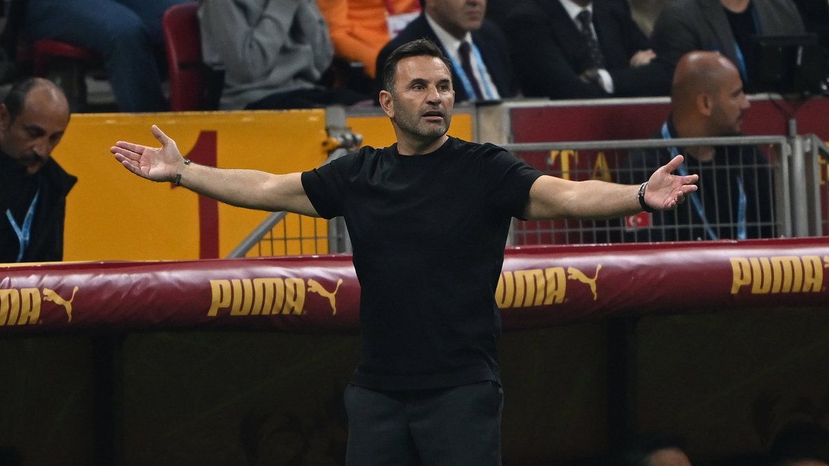 Galatasaray'da büyük hayal kırıklığı! Durumu ciddi şekilde tartışılıyor Galatasaray'da büyük hayal kırıklığı! Durumu ciddi şekilde tartışılıyor
