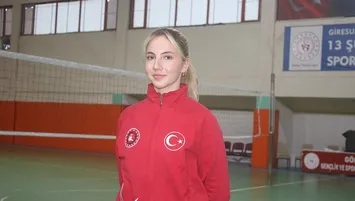 Elif Naz Kara’nın gözü zirvede