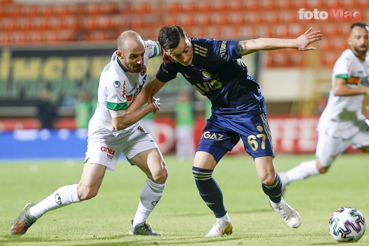 Son dakika transfer haberi: Trabzonspor Efecan Karaca transferini bitiriyor