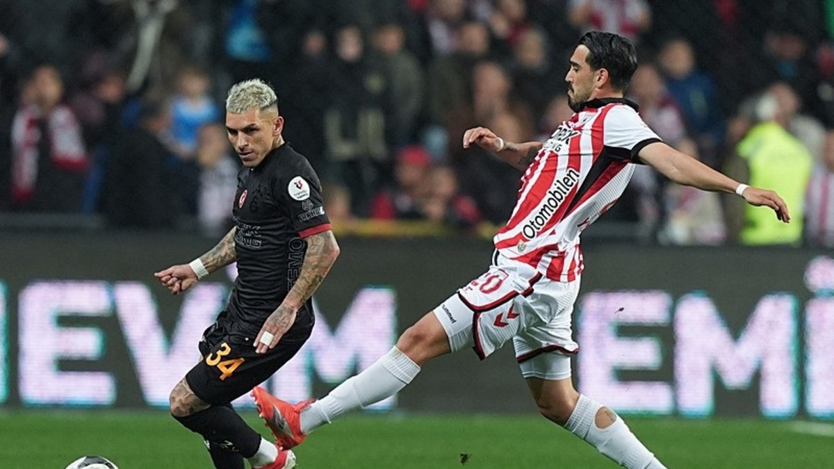 Galatasaray'da Lucas Torreira şoku! 2. yarıya devam edemedi