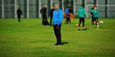 Bursaspor Teknik Direktörü Samet Aybaba: "Galatasaray maçından puan almak istiyoruz"
